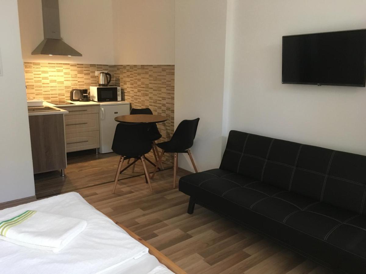 Bogoly Apartman Tokaj Buitenkant foto