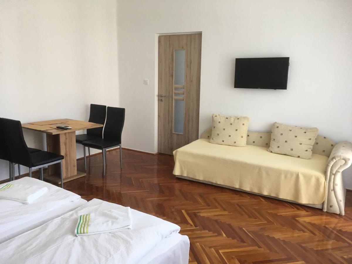 Bogoly Apartman Appartement Tokaj Buitenkant foto