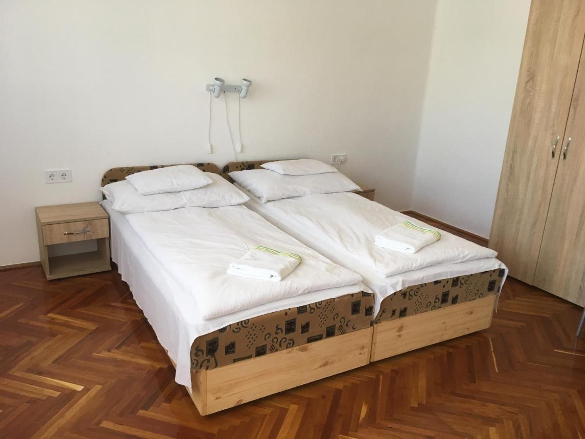 Bogoly Apartman Tokaj Buitenkant foto